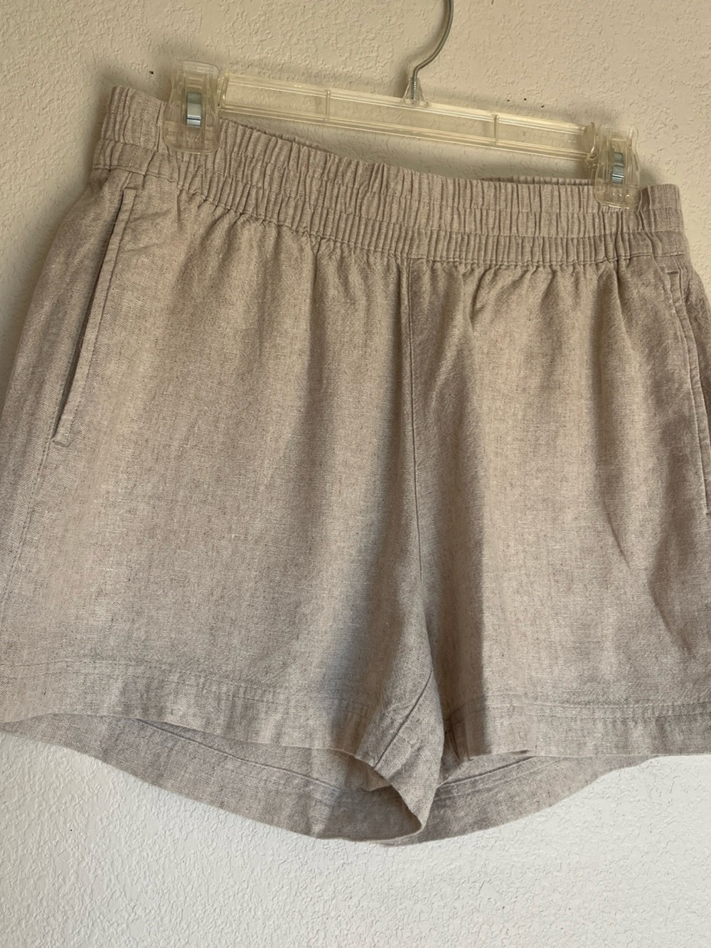 Old Navy Oatmeal Linen-Blend Elastic Waist Women's Shorts Sz S